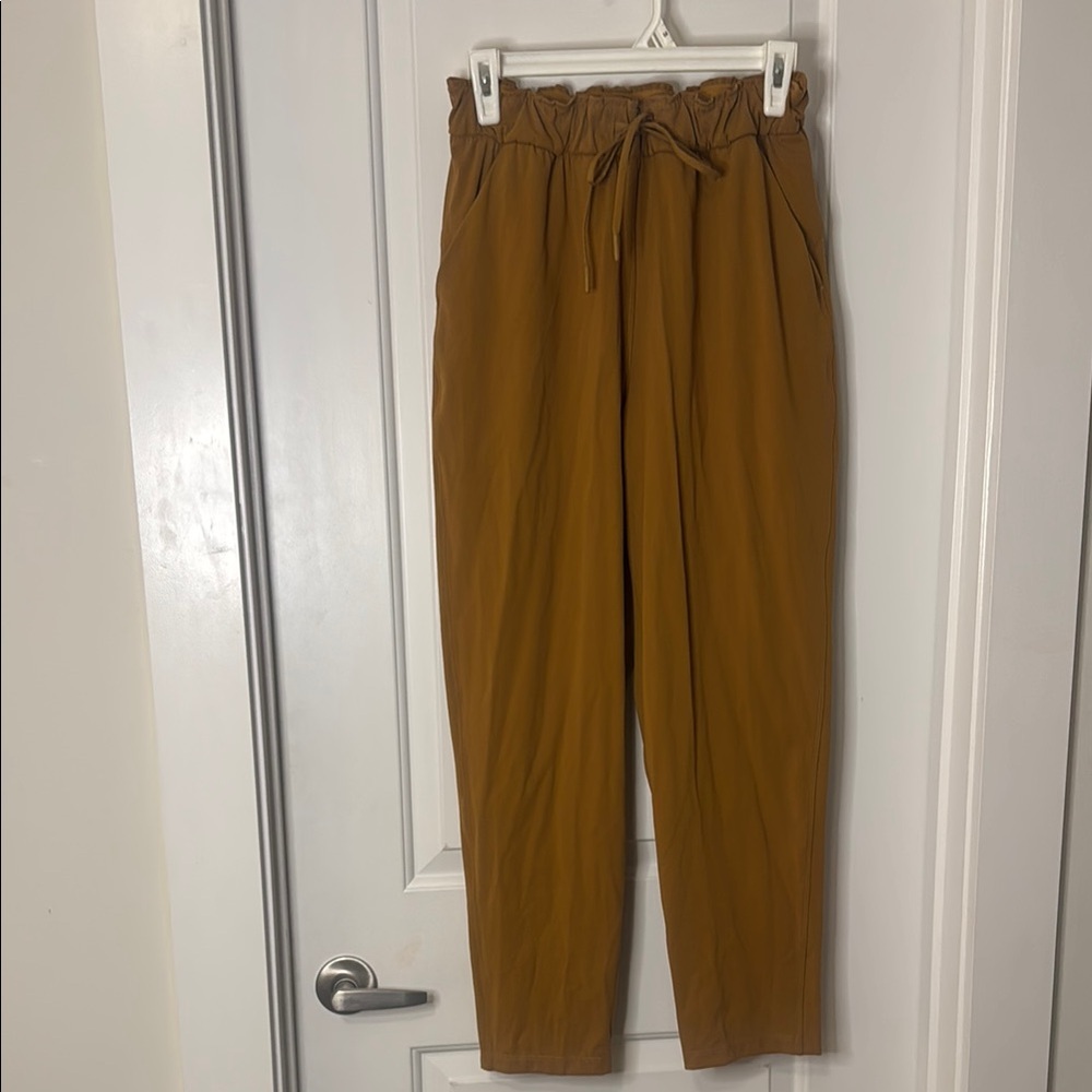 Lululemon burnt orange/brown straight leg pant